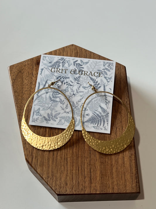 hammered brass circle drop earrings